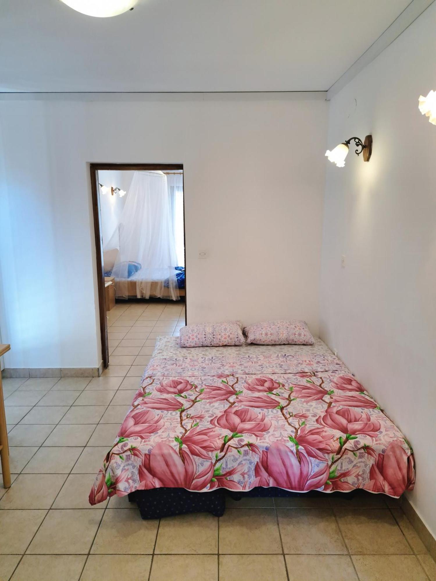 Apartments 1000 Flowers Stari Grad  Habitación foto